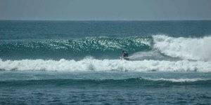 серф спот Серанган