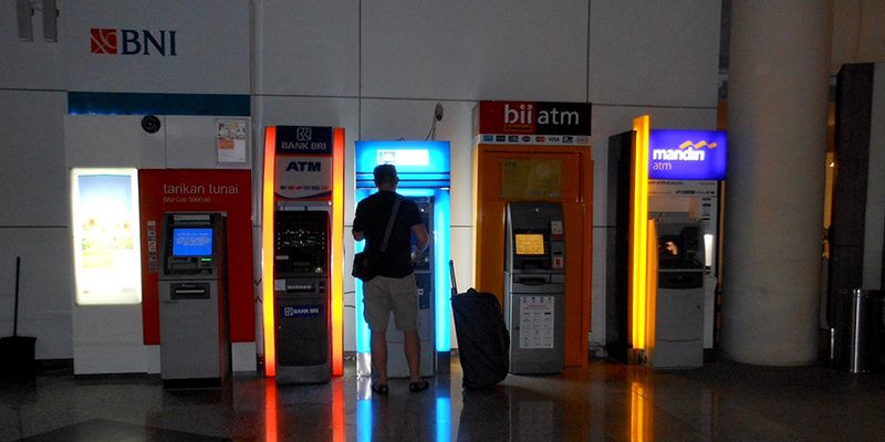 Банкоматы в аэропорту Бали Нгурах Рай
